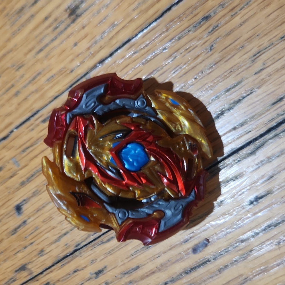 This is the best beyblades with cool and good ones. Such as spryzen and lunar. - Picture 6 of 8